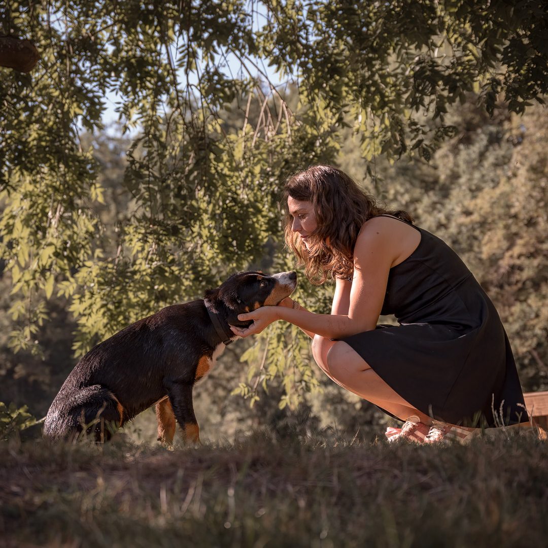 page shooting portrait chien et sa maitresse